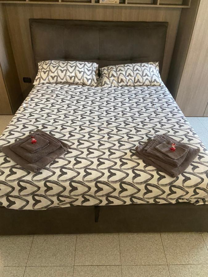شقة Davide'S House Casatenovo المظهر الخارجي الصورة